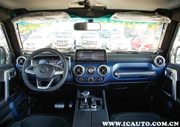 广州市花都区北京汽车bj40,北京汽车bj40两门的是几座