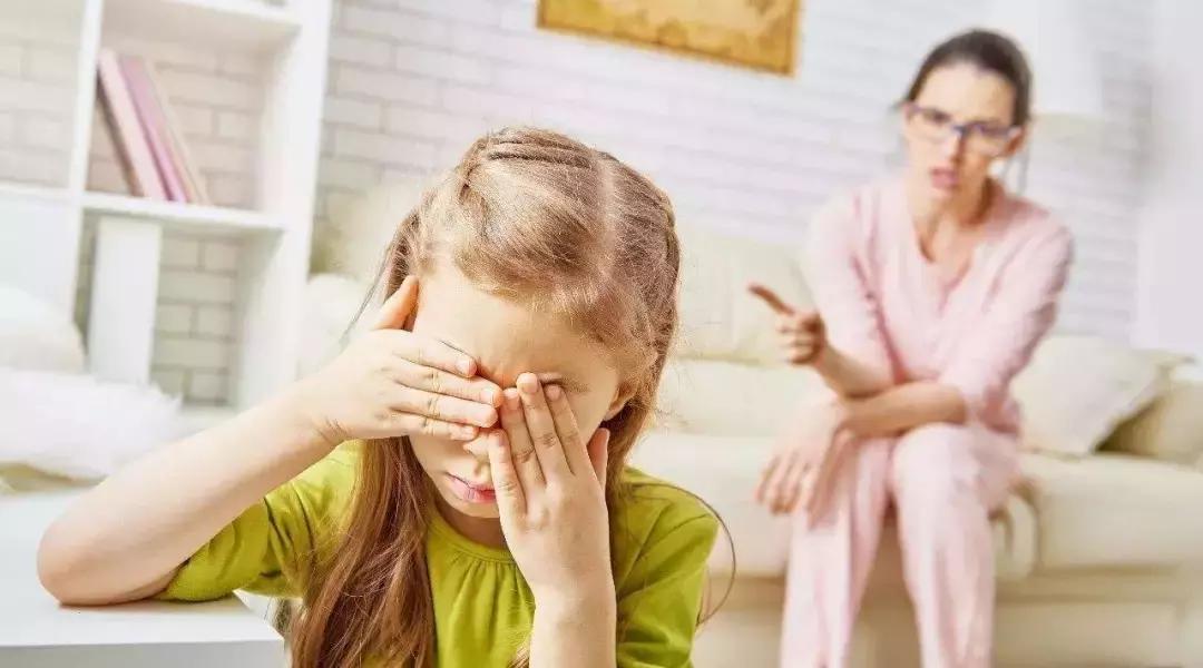 因为一道数学题小孩哭着报警 (小学生因为数学题分歧报警)