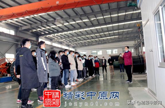 郑缆科技爱心帮扶180余名大学生