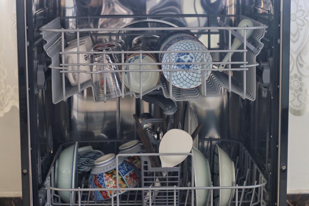 国产洗碗机值不值得买,松下洗碗机和海尔洗碗机哪个好