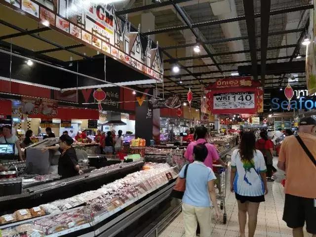 真实泰国芭提雅,泰国芭提雅养老乐园