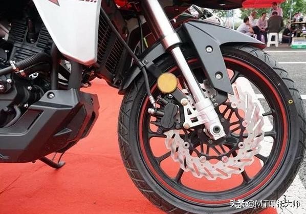 国产新感觉250,皮实耐造的入门拉力车