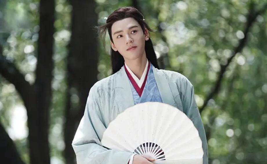 龚俊最近演了什么戏 (龚俊因为哪部戏染头发了)