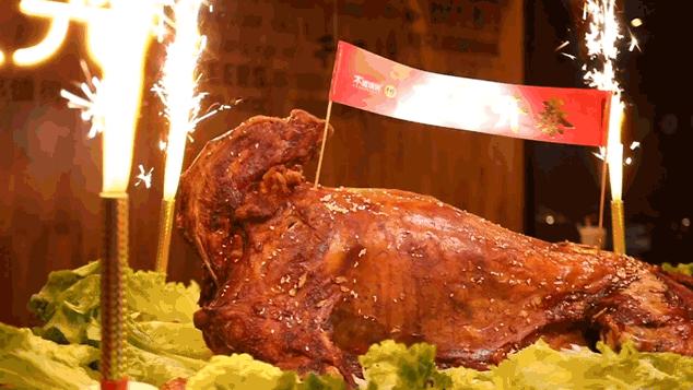 木屋烧烤烤全羊价格表,木屋全羊烧烤