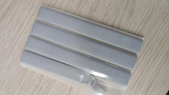 用什么胶水贴对联,用什么贴对联贴得结实