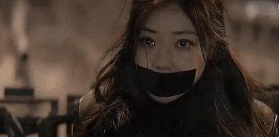 邓家佳从小演到大,邓家佳演小女孩