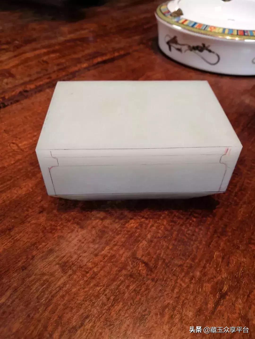 米达料和田玉密度是多少,和田玉的米达料和羊脂玉哪种贵