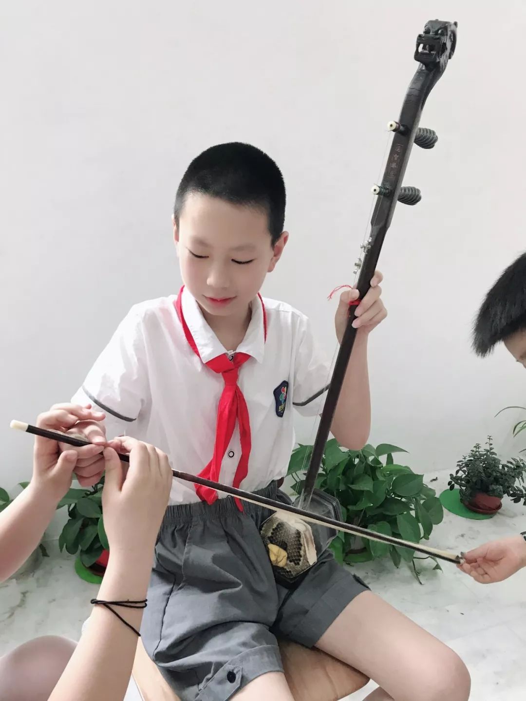 让艺术走进生活视频,让艺术走进校园