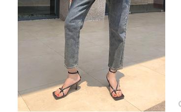 推荐一款好看又舒适的凉鞋,高颜值凉鞋推荐高跟