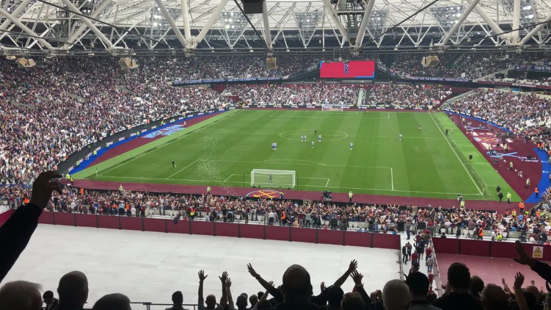 英国夜晚自驾,英国自驾游20000够吗