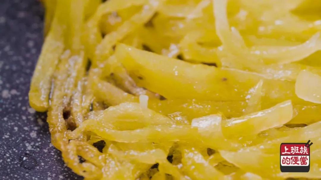 麦饭石不粘锅无油煎蛋,煎蛋麦饭石不粘锅