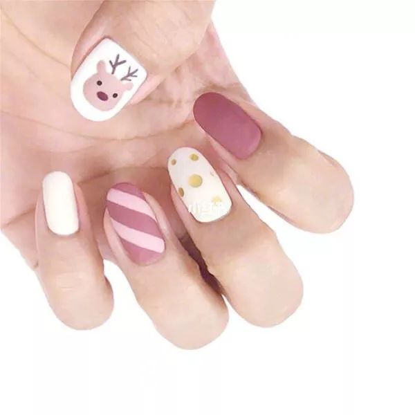 红色系单品搭配技巧,红色系单品怎么搭配好看