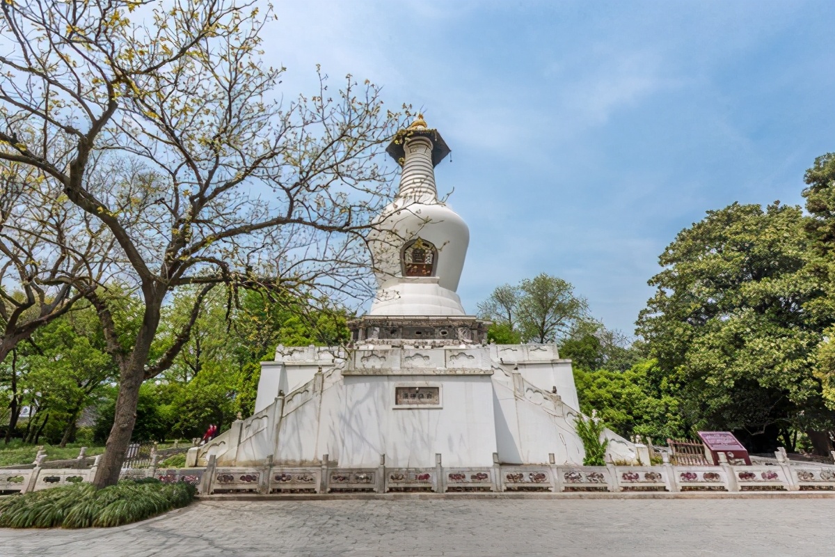 清朝首富和珅现状,沈万三胡雪岩和珅最后下场