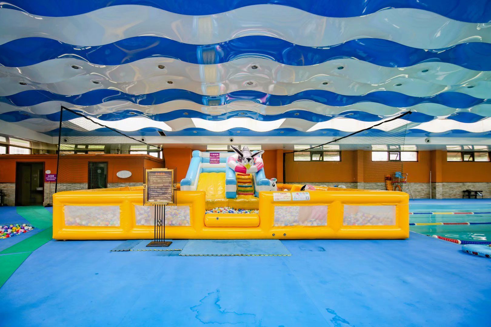 北京蓝调庄园滑雪场,这个冬天来滑雪吧