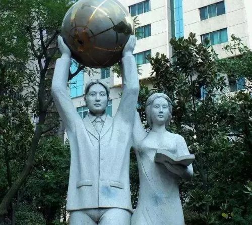 什么样的雕塑才是美的,雕塑的形态美