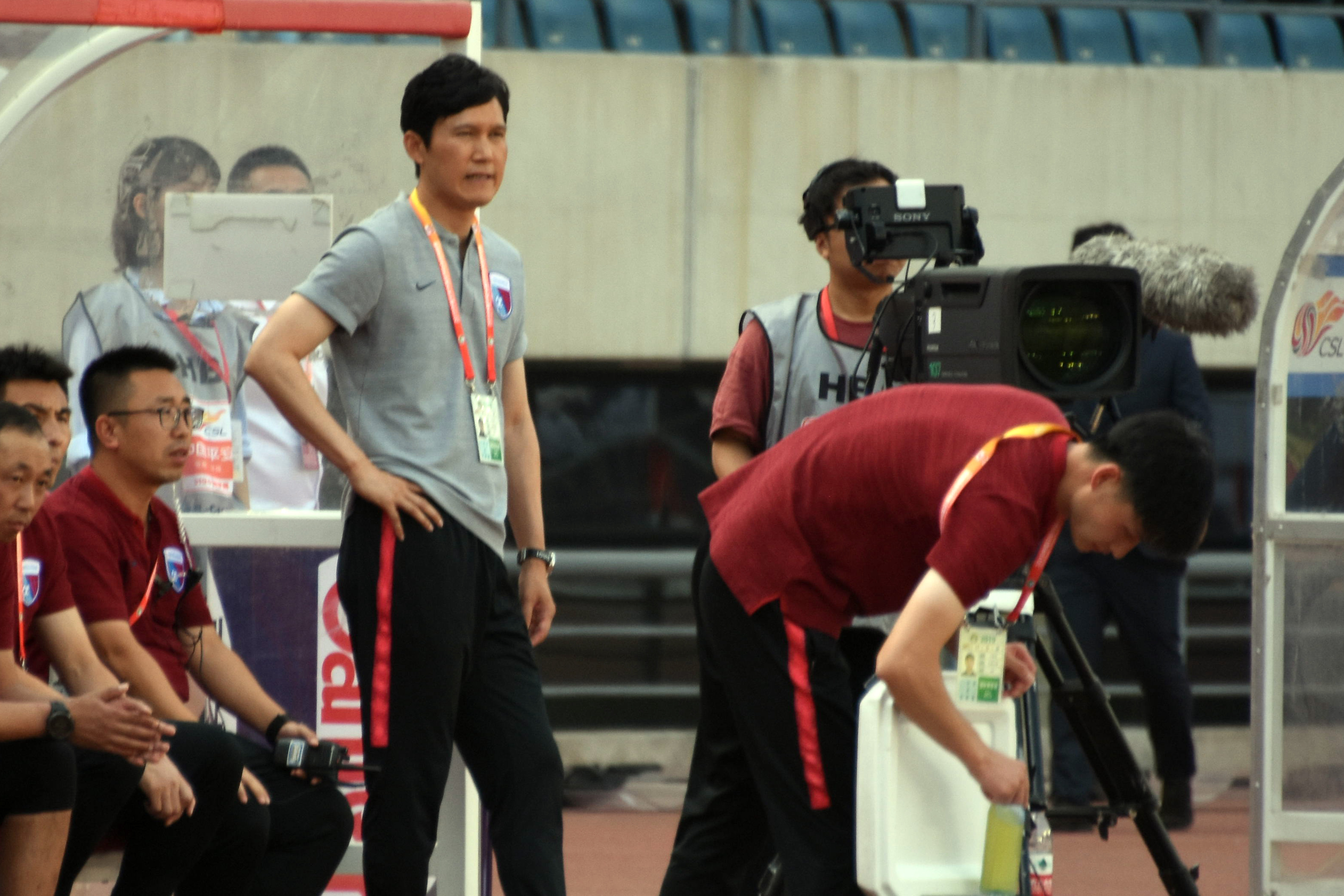 崔康熙谈中韩足球水平,崔康熙在韩国足坛地位极高