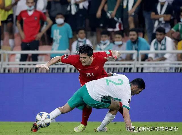 身陷死地，国足对战阿曼，球迷应该怎么办？