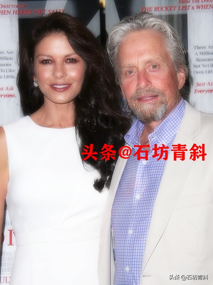 她被迫签下悔婚协议书,她迫于压力结婚当天签下离婚协议