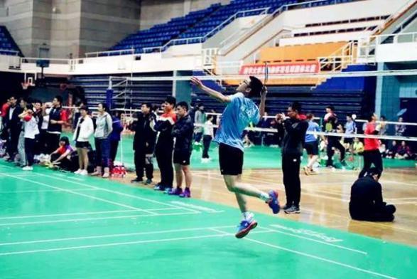 学霸考99分被打死真实事件,中考765分的学霸中暑离世