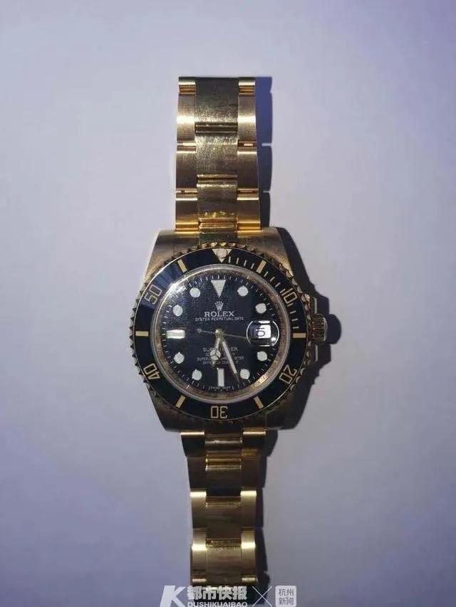 男子20万劳力士被盗,男子出售劳力士时被调包