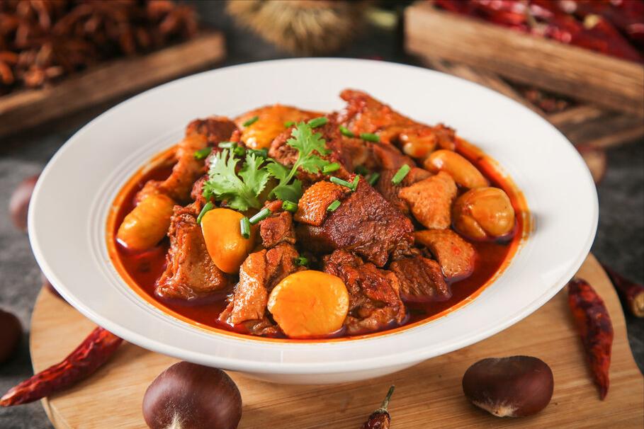 炖鸡肉别直接焯水教你正确做法,鸡肉怎么炖不柴不老需不需要焯水