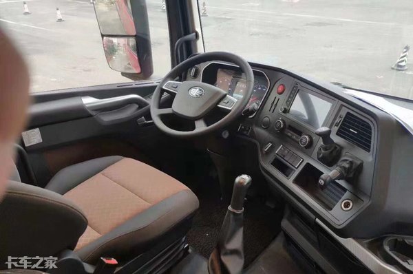 国产8x4高端载货车,最新款8x4载货车