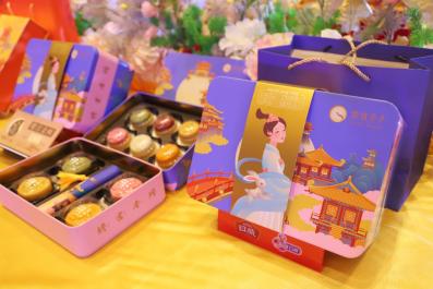 陈建斌金马奖感谢蒋勤勤,陈建斌和蒋勤勤颁奖典礼