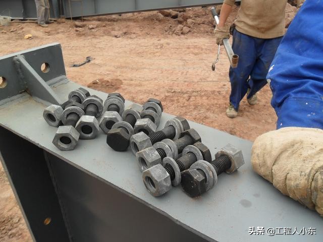 讲解钢结构厂房图,钢结构厂房基础施工动画演示