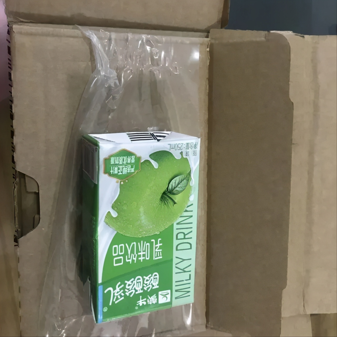 官网买苹果收到苹果酸奶,买饮料中了苹果手机
