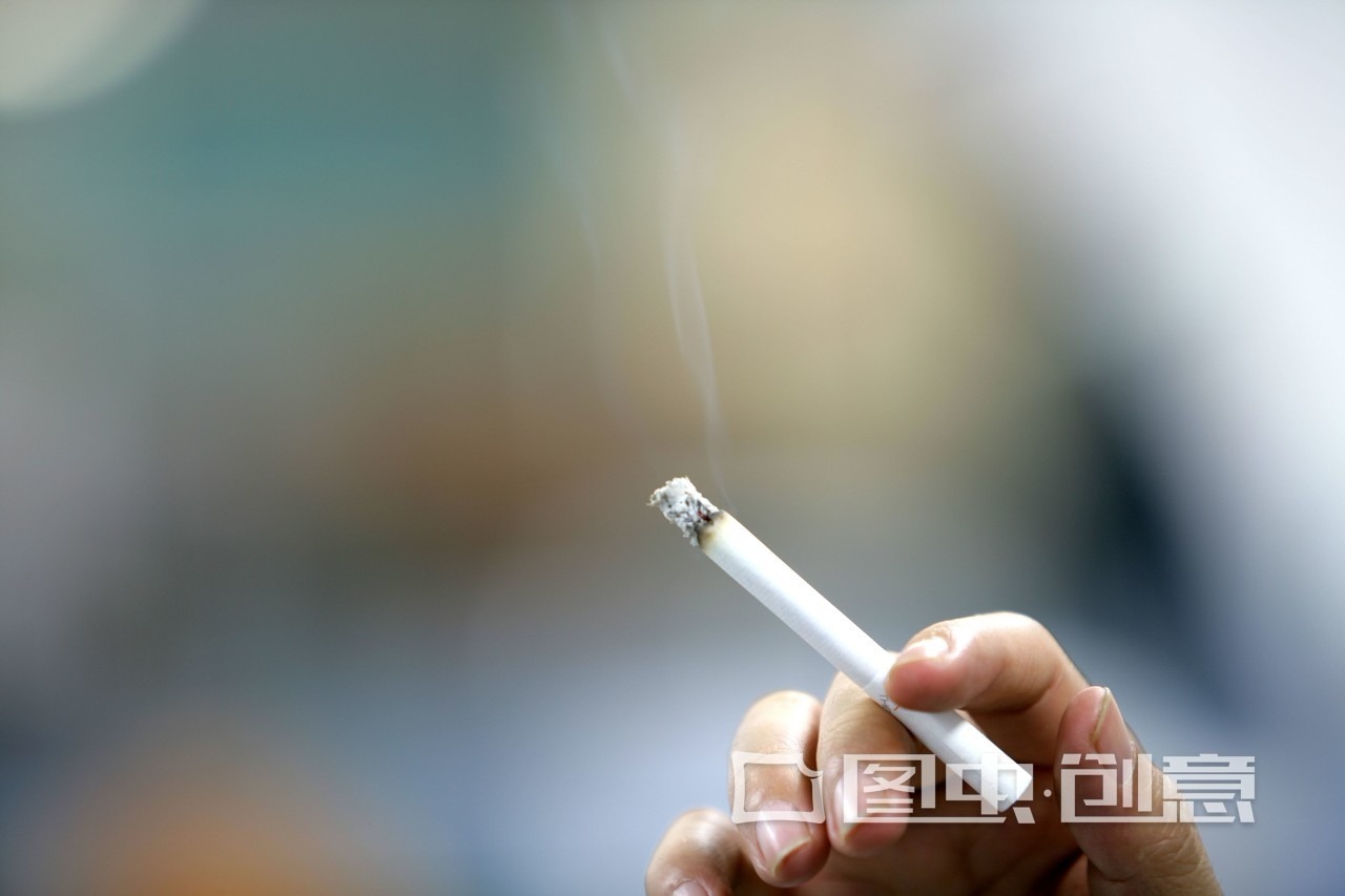 孩子抠指甲心理,孩子抠指甲严重的危害