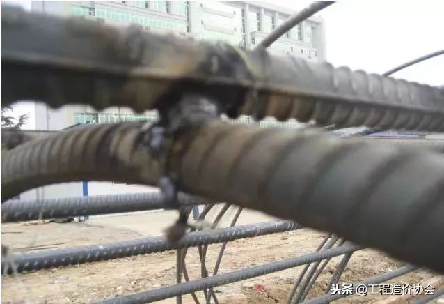 建筑工程质量通病防治手册最新版,市政道路工程质量通病原因