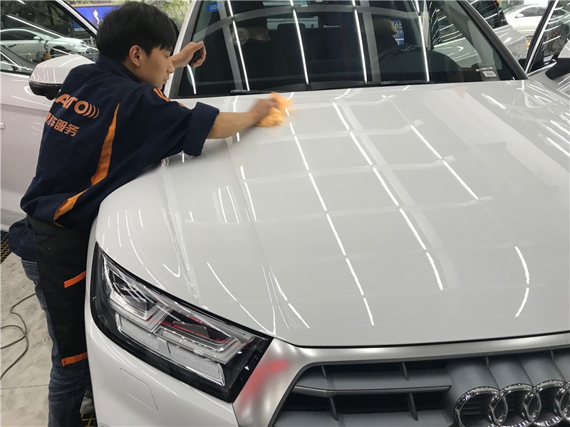 珍珠白的车漆怎么保养才最标准,汽车车漆怎么保养最好的方法