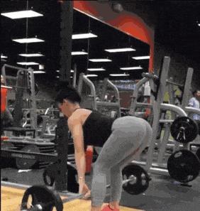 新人体力差的进健身房锻炼计划表,健身房男士一周训练健身计划表