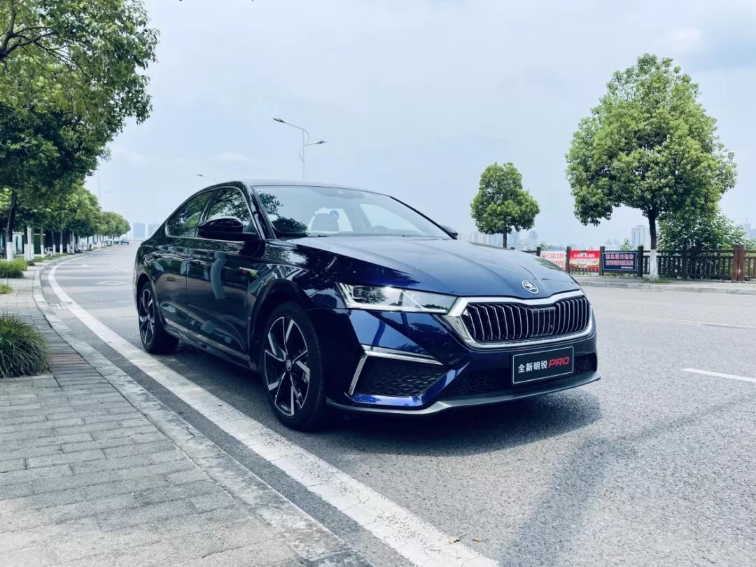 斯柯达明锐pro360全景影像测试,数字化汽车智能化