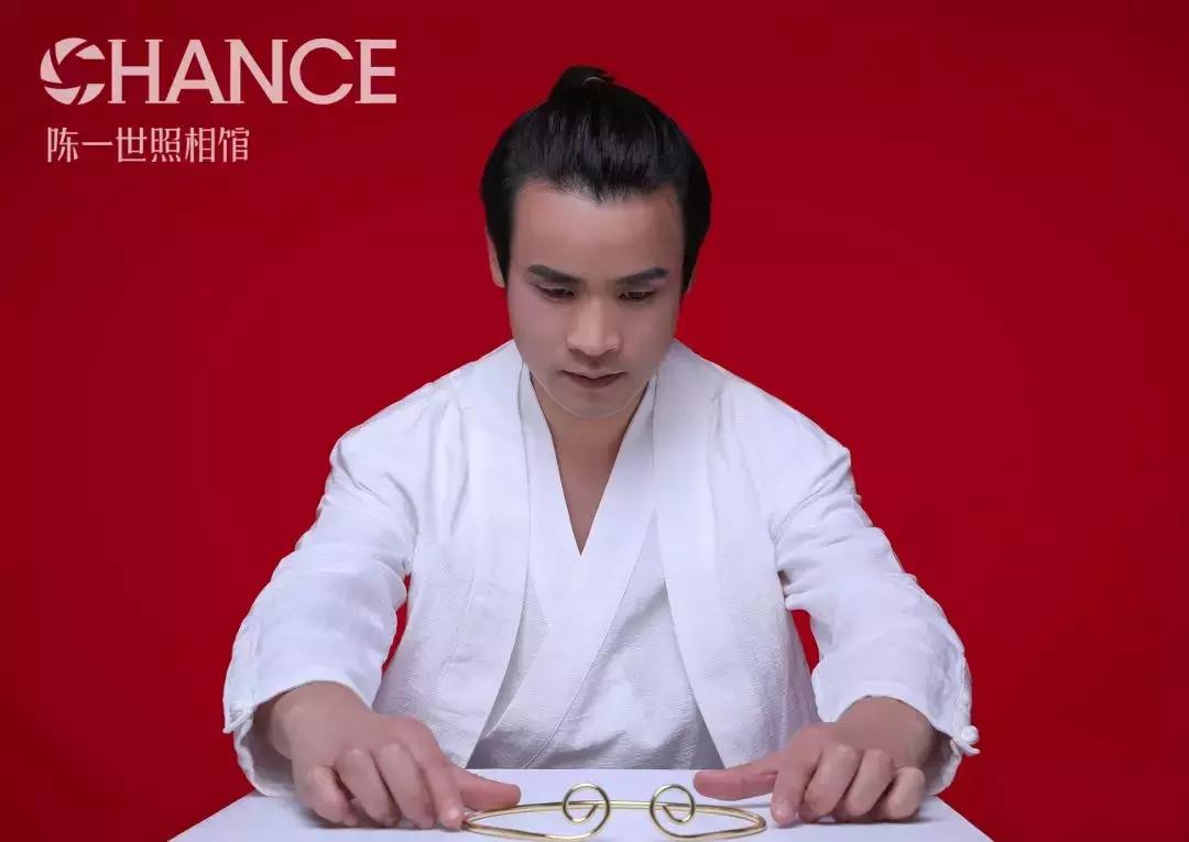 朝阳黄渤：从电视台裸辞成为百万大V，从无名小卒变成与麦迪并肩