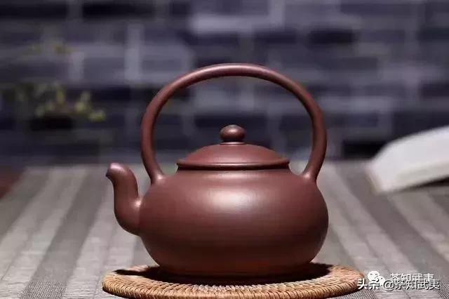 紫砂壶泡茶必须一壶一茶吗,紫砂壶能一壶泡多种茶吗