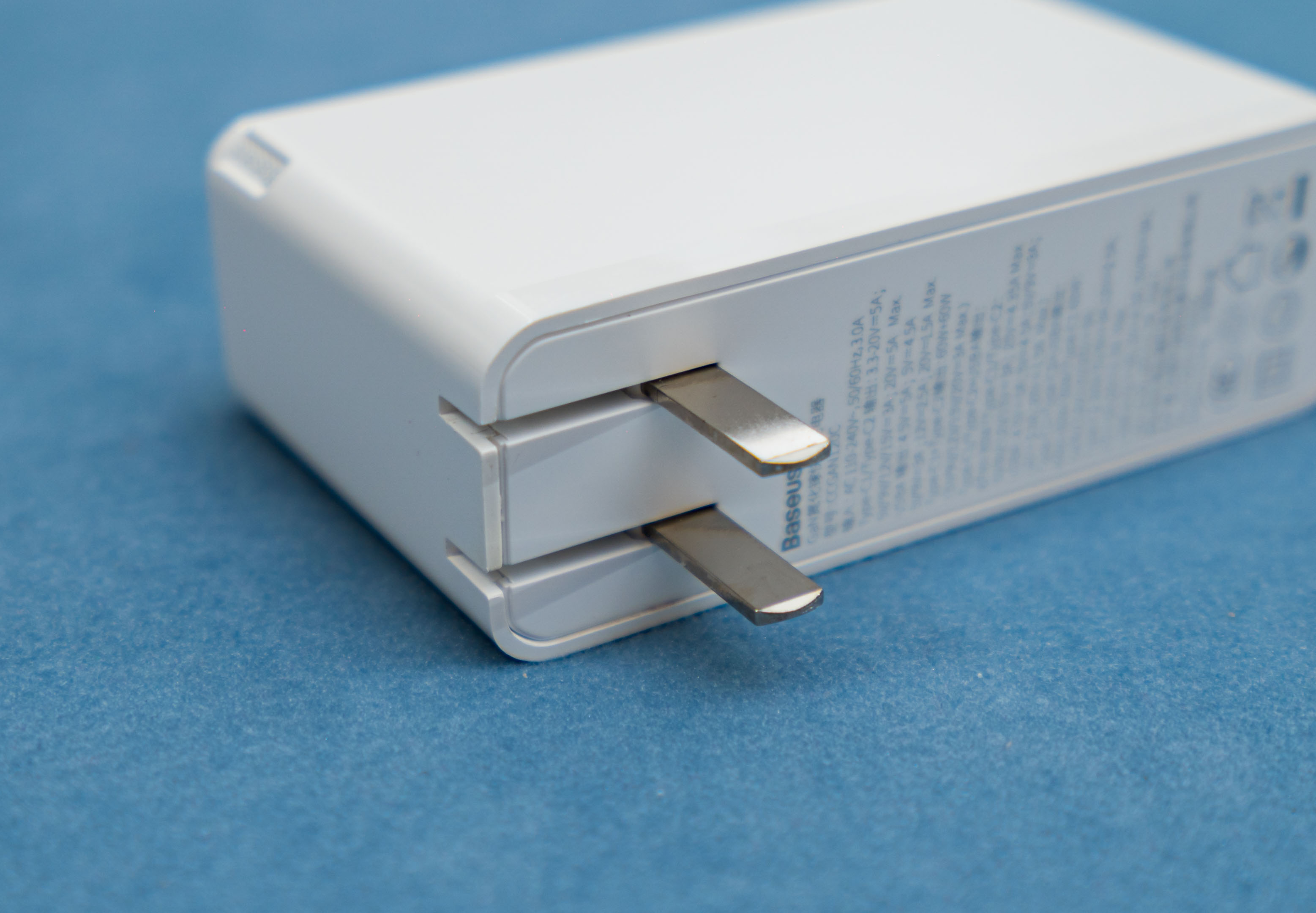 倍思65w氮化镓充macbookpro,倍思氮化镓100w充苹果电脑