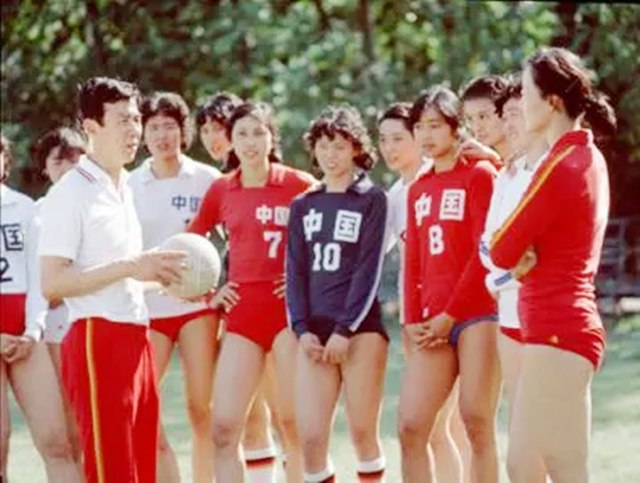 女排陈招娣的追悼会,女排名将陈招娣简历