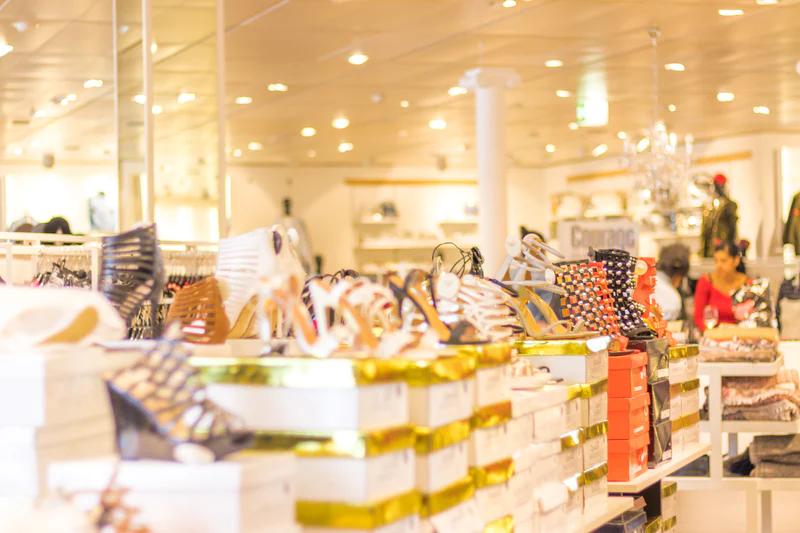 从月入5000到月入3万,卖螺蛳粉月入百万