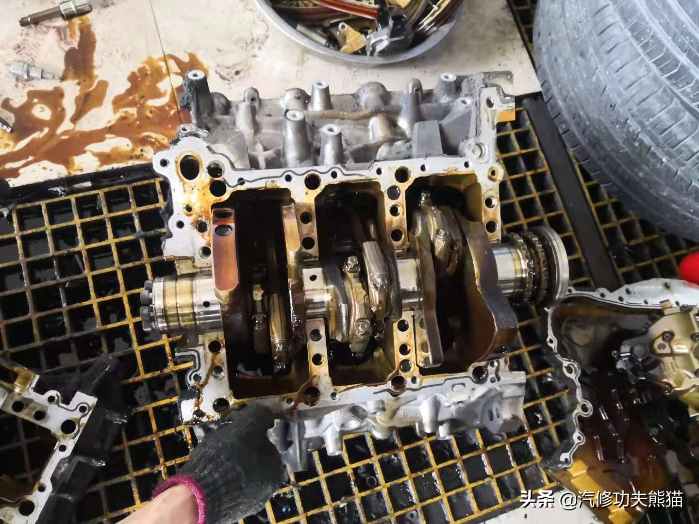 16万km的奥迪a62.0t烧不烧机油,13款2.0t奥迪a6l烧机油