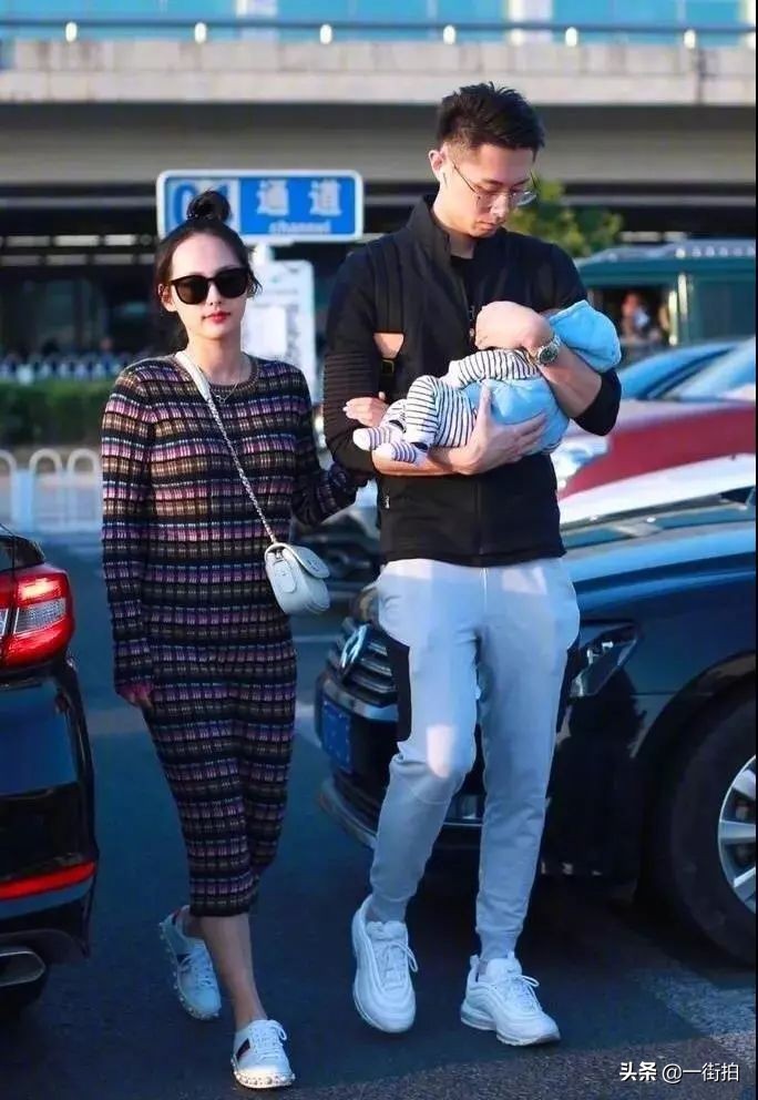 张嘉倪炫富视频完整版 (张嘉倪和老公的日常生活)