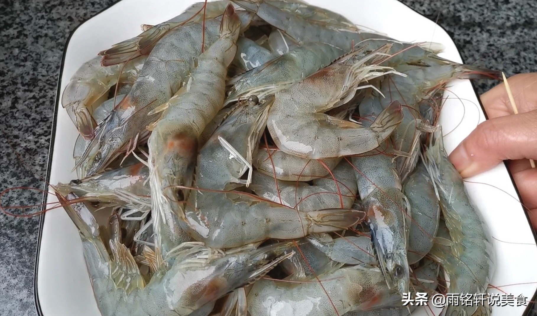 想学做干锅虾,想吃干锅虾虾怎么处理