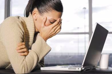 看手机用眼过度干涩痒,看手机用眼过度充血要治疗吗