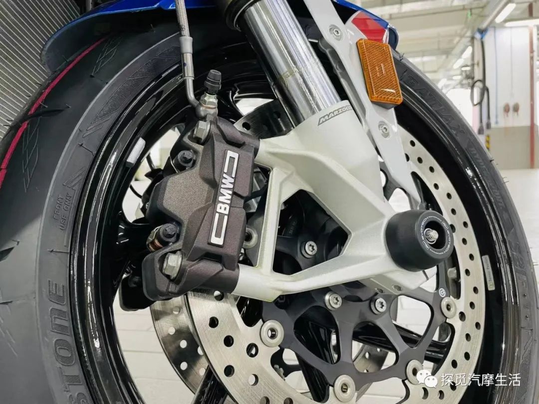 宝马s1000rr车评,聊聊宝马最吸引你的一点