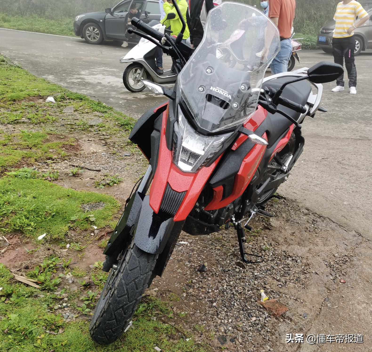 新车本田cb190摩托车落地多少钱,五羊本田cb190r上牌位置