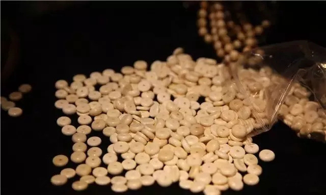 如何搭配适合自己的手串,正确的手串怎么样搭配好看