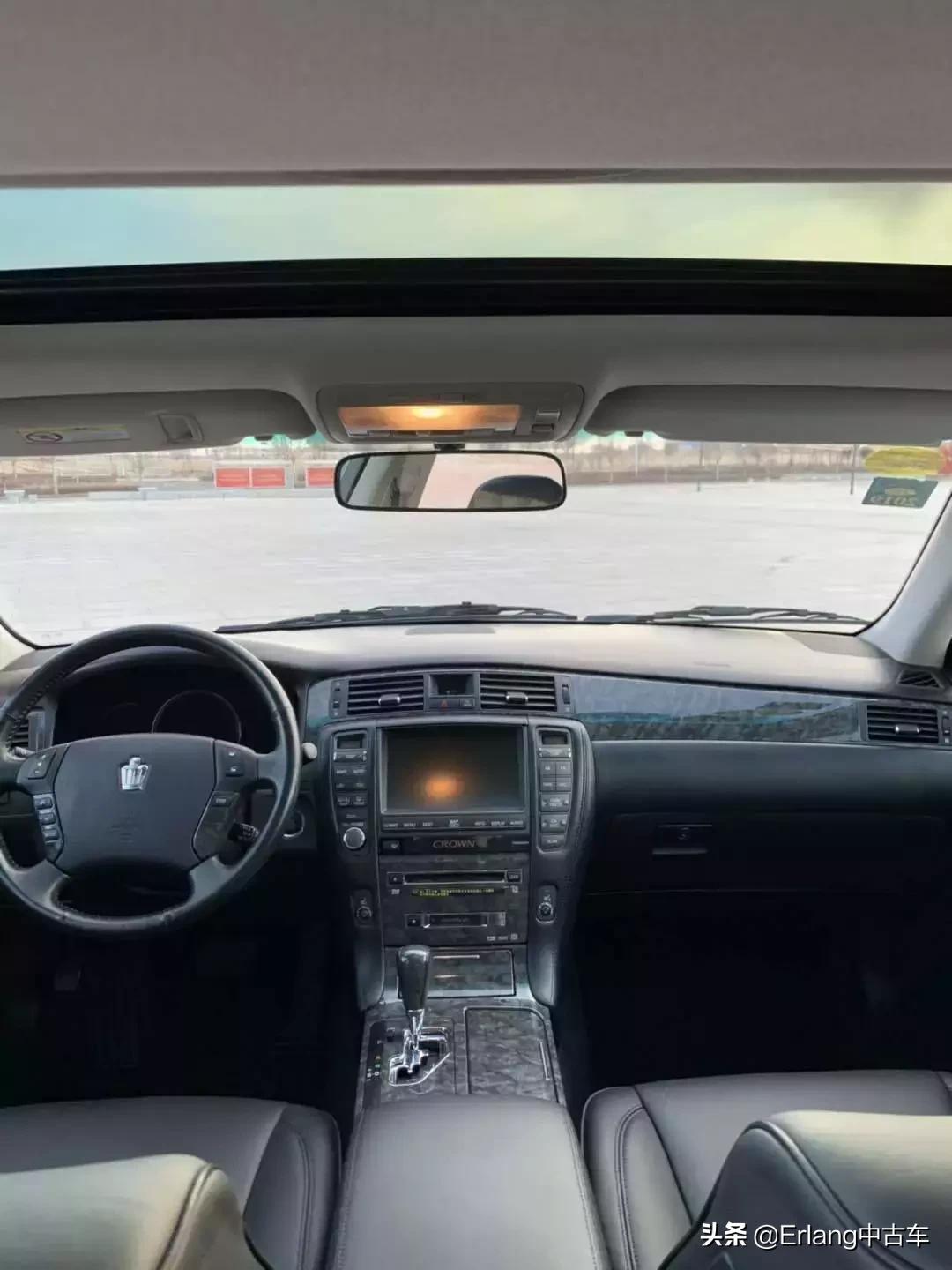 情怀皇冠最经典的12代,全新十六代丰田皇冠