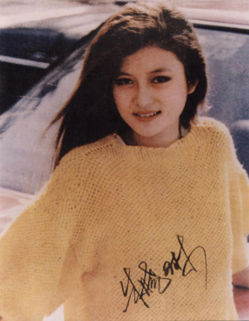 朱晓琳退出歌坛的原因,朱晓琳《妈妈的吻》