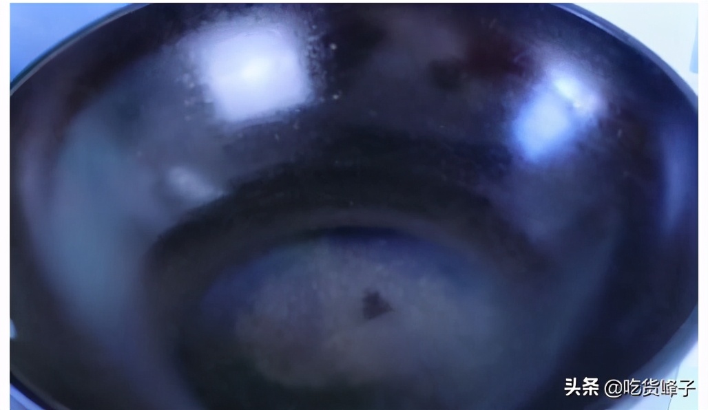 新铁锅开锅前怎么样处理,新铁锅炒菜前如何处理