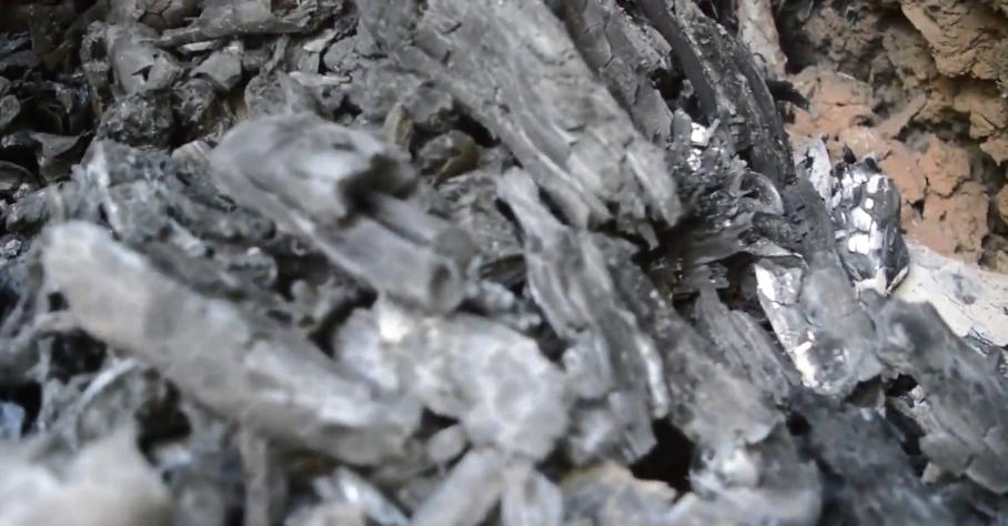 黑人跨入铁器时代的关键！揭秘两千年前的黑人冶铁术，包教不包会